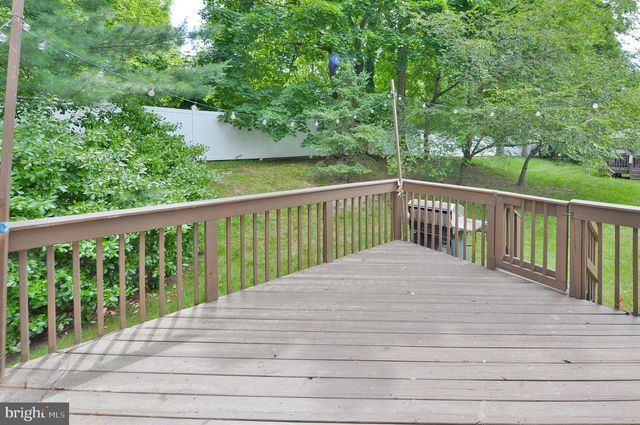 200 ROLLING HILL DR, Plymouth Meeting, PA 19462