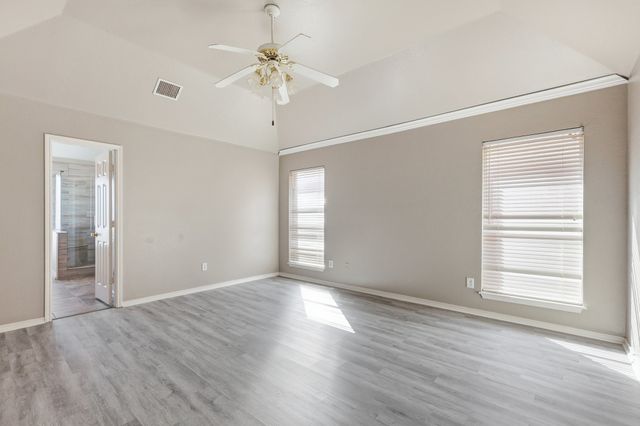 1718 Creek Valley Road, Mesquite, TX 75181