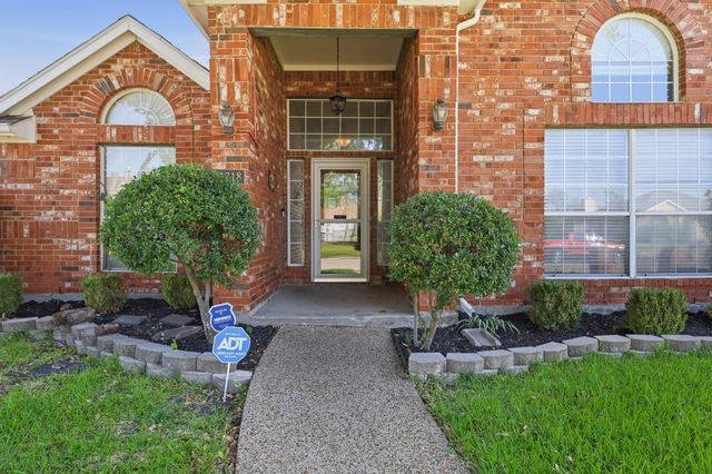 1718 Creek Valley Road, Mesquite, TX 75181