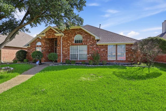 1718 Creek Valley Road, Mesquite, TX 75181