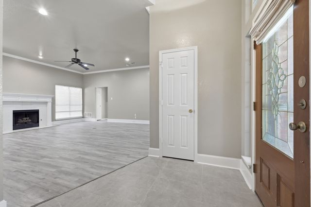 1718 Creek Valley Road, Mesquite, TX 75181