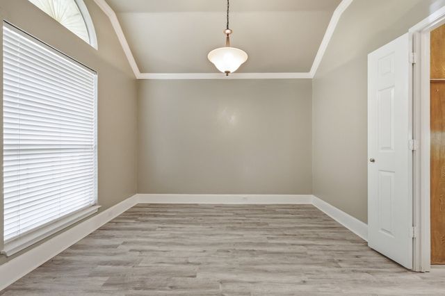 1718 Creek Valley Road, Mesquite, TX 75181