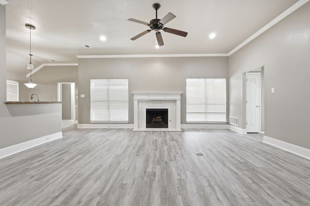 1718 Creek Valley Road, Mesquite, TX 75181