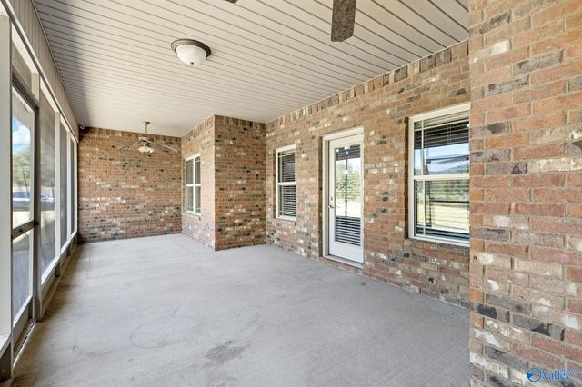 2516 Caldwell Park Court, Owens Cross Roads, AL 35763