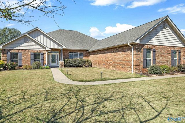 2516 Caldwell Park Court, Owens Cross Roads, AL 35763