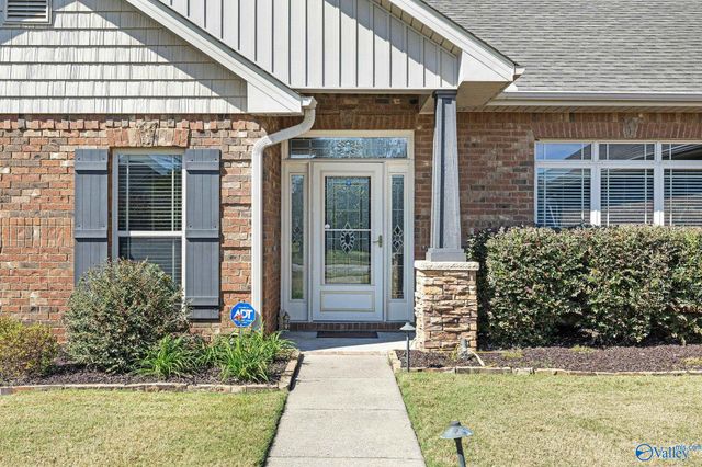 2516 Caldwell Park Court, Owens Cross Roads, AL 35763
