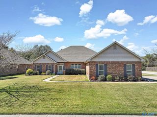 2516 Caldwell Park Court, Owens Cross Roads, AL 35763