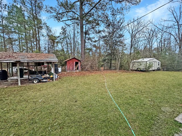 147 Blackmon Rd, Leesville, LA 71446