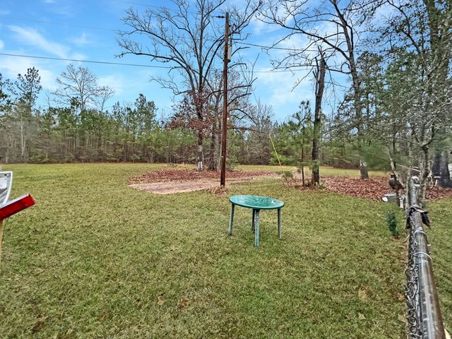 147 Blackmon Rd, Leesville, LA 71446