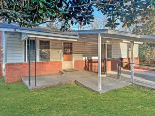 147 Blackmon Rd, Leesville, LA 71446