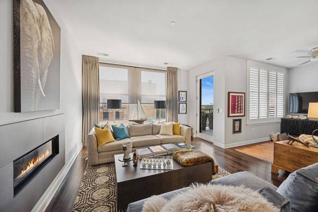 1124 Lake Street 511, Oak Park, IL 60301