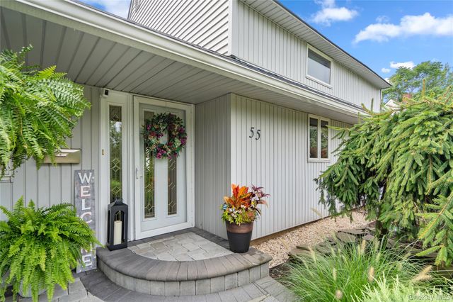 55 Duckpond Drive N, Wantagh, NY 11793