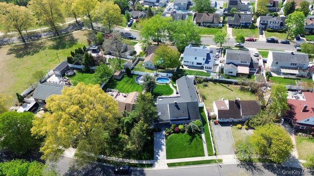 55 Duckpond Drive N, Wantagh, NY 11793