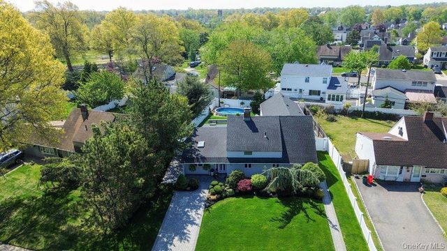 55 Duckpond Drive N, Wantagh, NY 11793