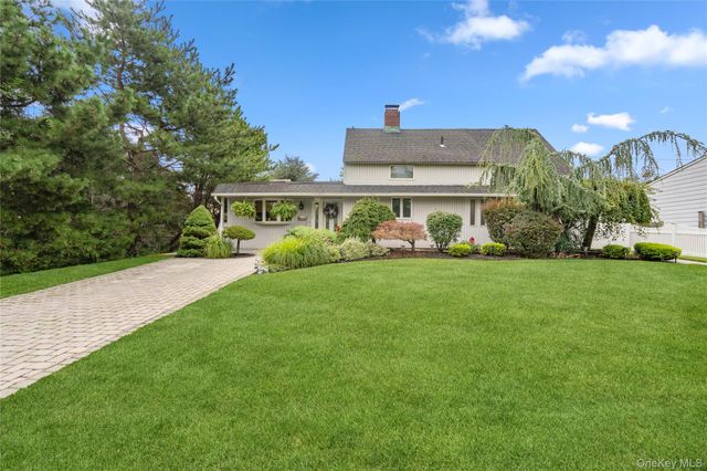 55 Duckpond Drive N, Wantagh, NY 11793