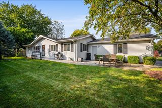 317 Monroe Street, Genoa, IL 60135