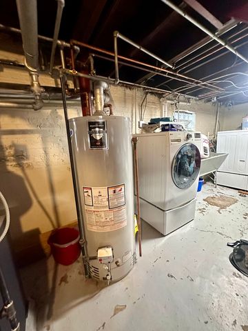 3447 N Oak Park Avenue, Chicago, IL 60634