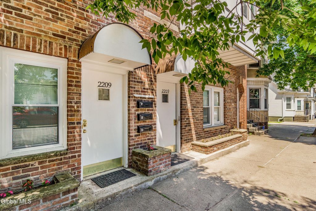 2209 15th Street Unit 3, Troy, NY 12180