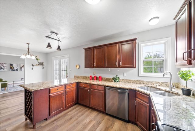 3051 Outfitters Dr, Clarksville, TN 37040