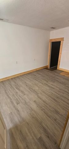 2057-2059 E 9th, Wichita, KS 67214