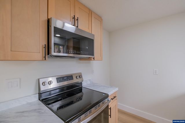 3180 Doughton St S, Salem, OR 97302