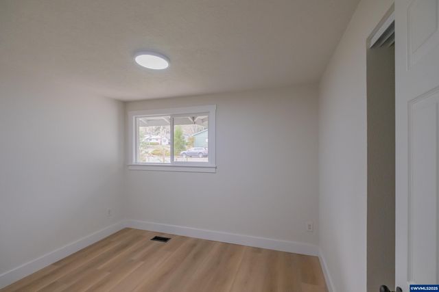 3180 Doughton St S, Salem, OR 97302