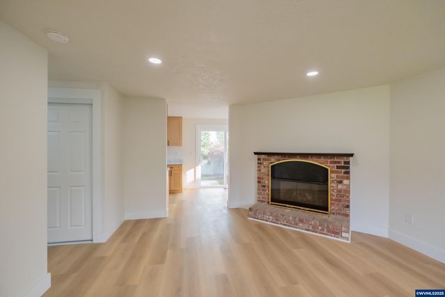 3180 Doughton St S, Salem, OR 97302