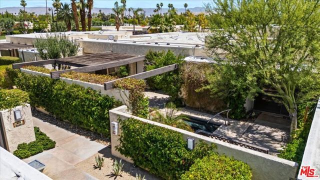 426 N Hermosa Drive, Palm Springs, CA 92262