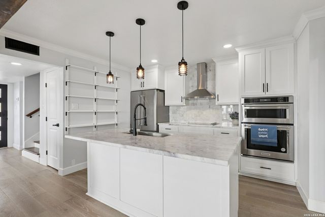 144 SABINE RD, Boerne, TX 78006