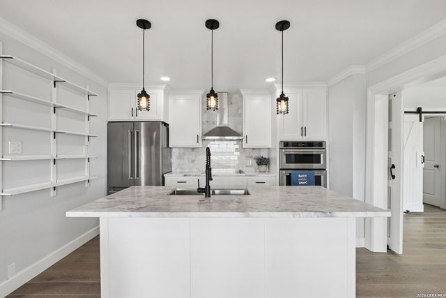144 SABINE RD, Boerne, TX 78006