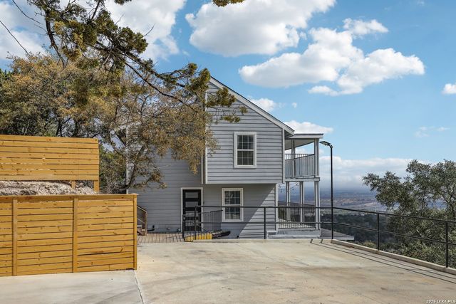 144 SABINE RD, Boerne, TX 78006