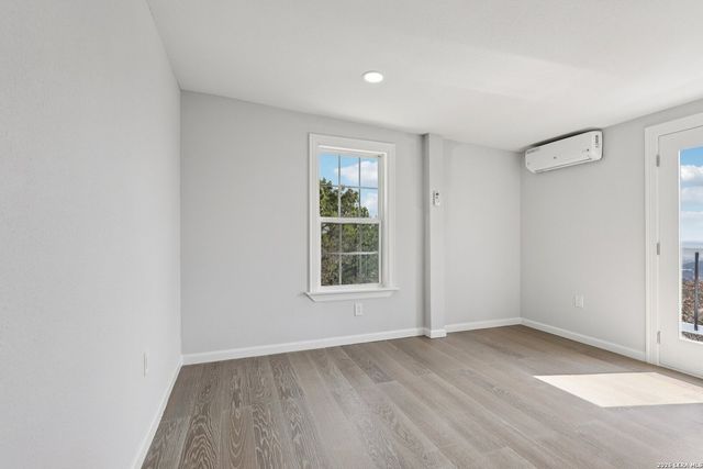 144 SABINE RD, Boerne, TX 78006