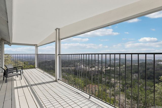144 SABINE RD, Boerne, TX 78006