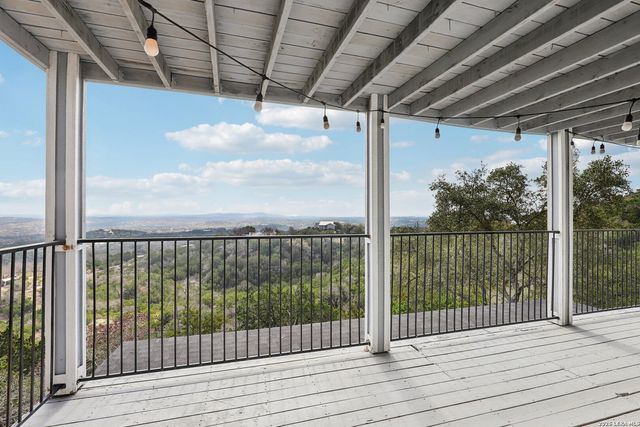 144 SABINE RD, Boerne, TX 78006
