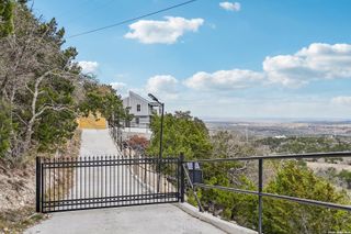 144 SABINE RD, Boerne, TX 78006