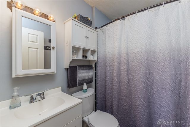 2792 Wheatfield Drive, Colerain Twp, OH 45251