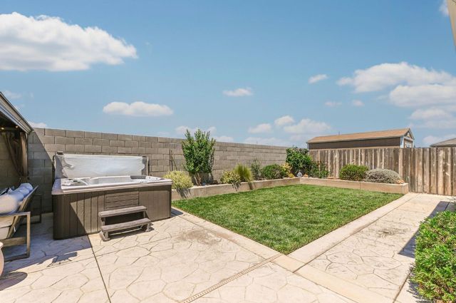 1849 Birdie Ave, Manteca, CA 95337
