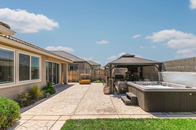 1849 Birdie Ave, Manteca, CA 95337
