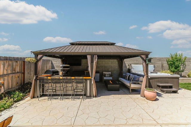 1849 Birdie Ave, Manteca, CA 95337