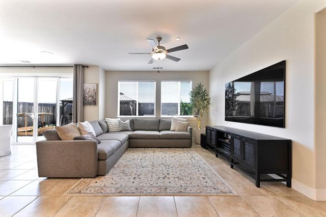 1849 Birdie Ave, Manteca, CA 95337