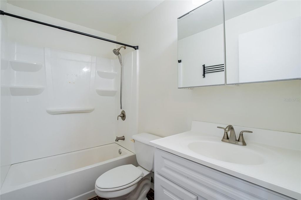 Image 15 of property listing at 806 PAPAYA DRIVE, Tampa, FL 33619