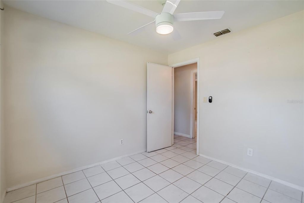 Image 17 of property listing at 806 PAPAYA DRIVE, Tampa, FL 33619