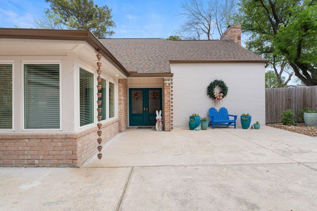 10226 Briar Forest Drive, Houston, TX 77042