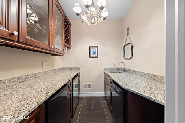 1 Fennimore Terrace, Highlands, NJ 07732