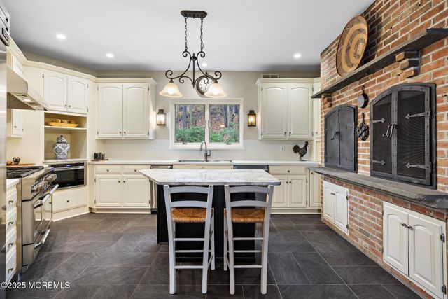 1 Fennimore Terrace, Highlands, NJ 07732