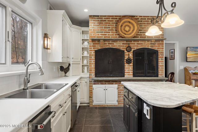 1 Fennimore Terrace, Highlands, NJ 07732