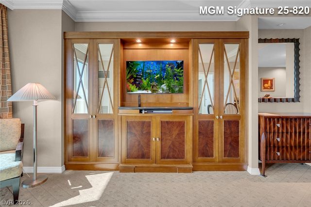 125 East Harmon Avenue 2520, Las Vegas, NV 89109