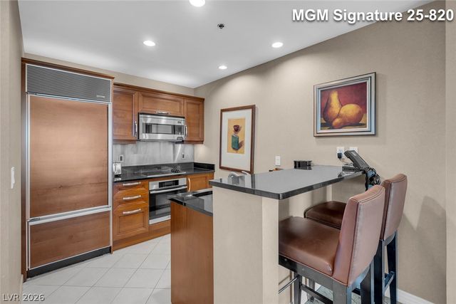 125 East Harmon Avenue 2520, Las Vegas, NV 89109