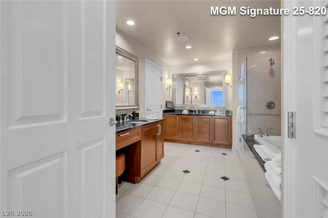 125 East Harmon Avenue 2520, Las Vegas, NV 89109