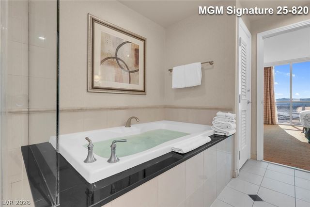 125 East Harmon Avenue 2520, Las Vegas, NV 89109